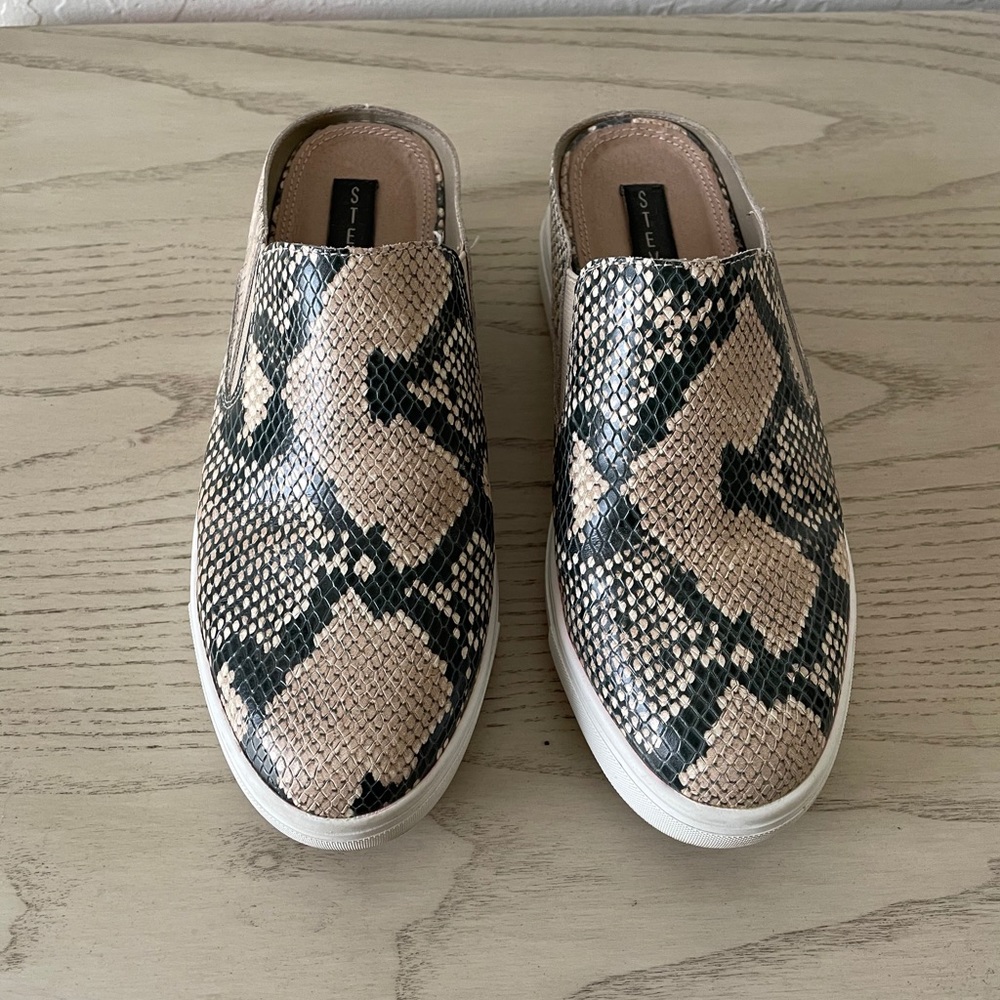 Snake Skin Slide